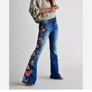 Driftwood Farrah embroidered flared jeans